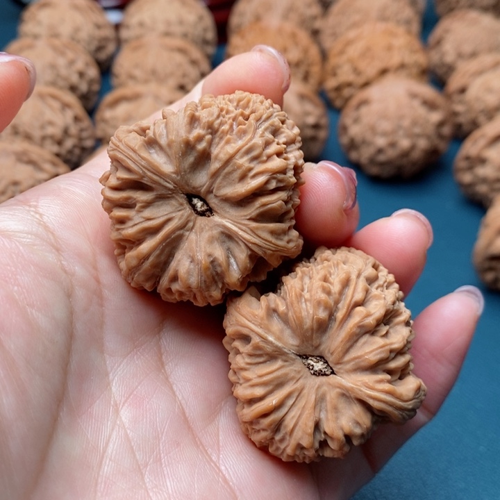 文玩核桃把件37南疆石