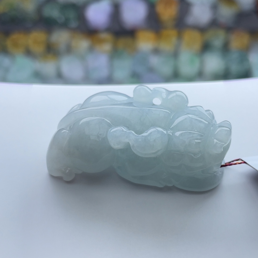 翡翠颈饰未镶嵌貔貅