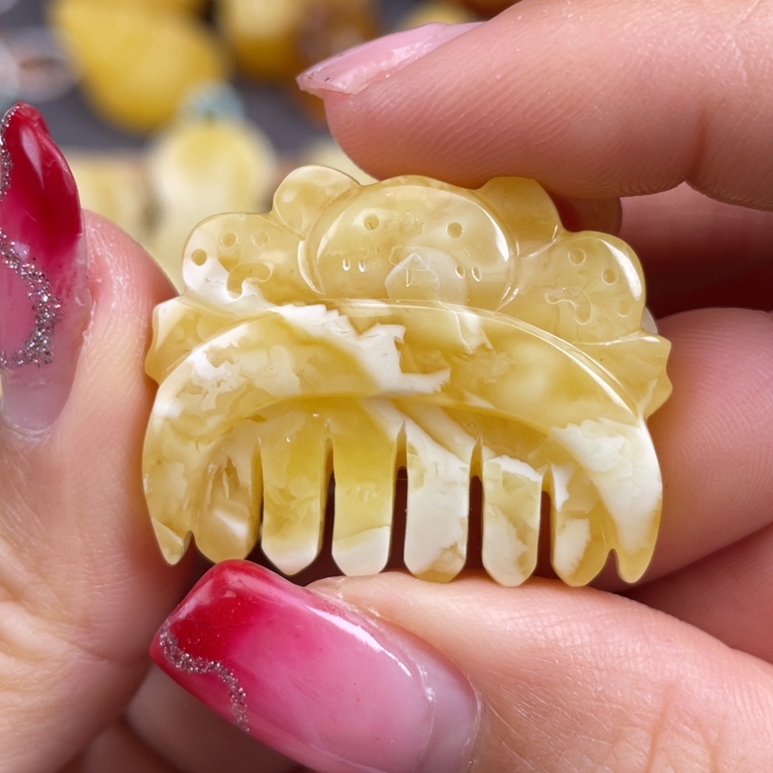 琥珀裸石未镶嵌蜜蜡