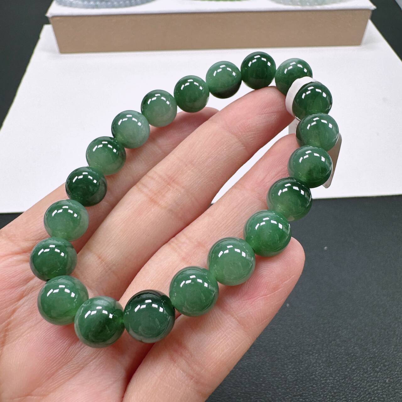 天然A货翡翠手串卡9.6mm老坑冰胶水润飘绿圆珠单圈女士手串