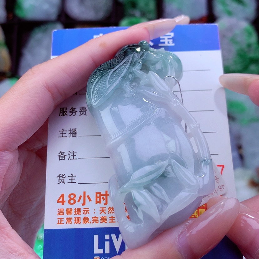 【闪购商品】翡翠颈饰未镶嵌天然