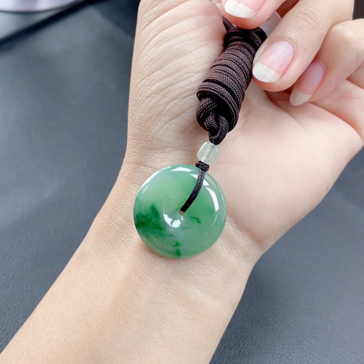 【闪购商品】翡翠颈饰未镶嵌44号 果底辣绿