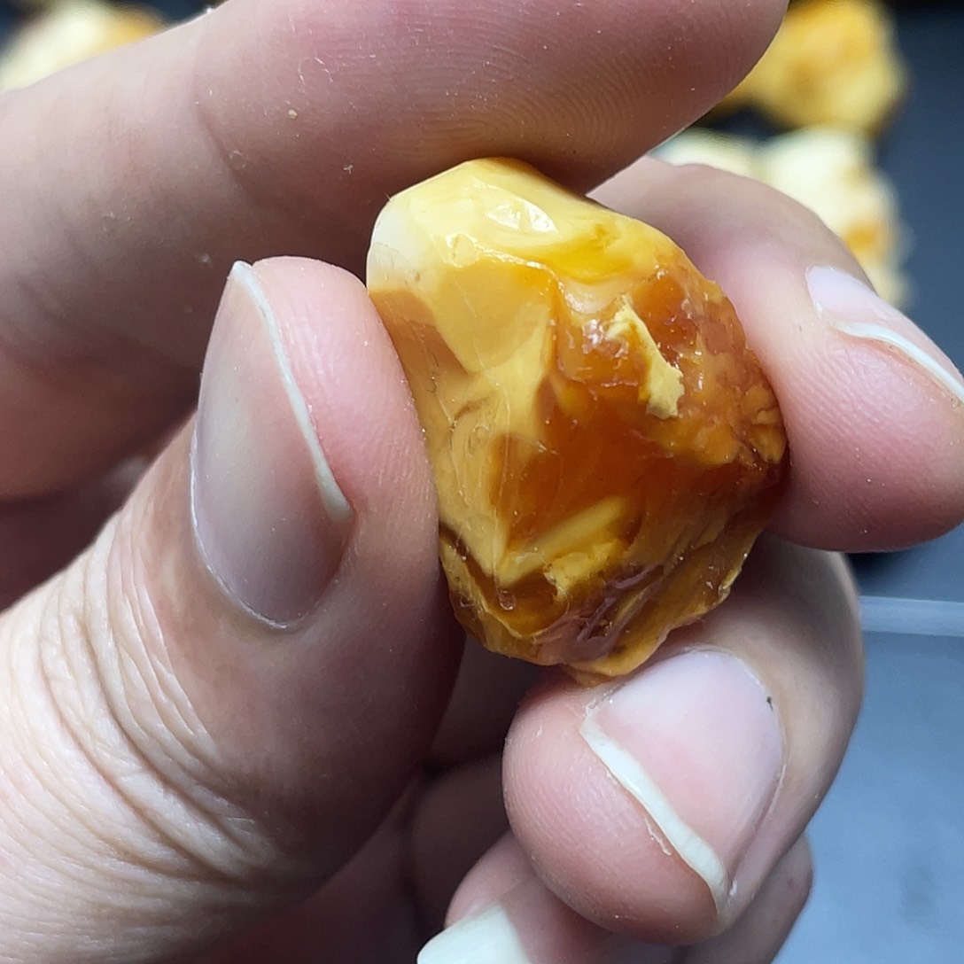 未镶嵌定制琥珀定制