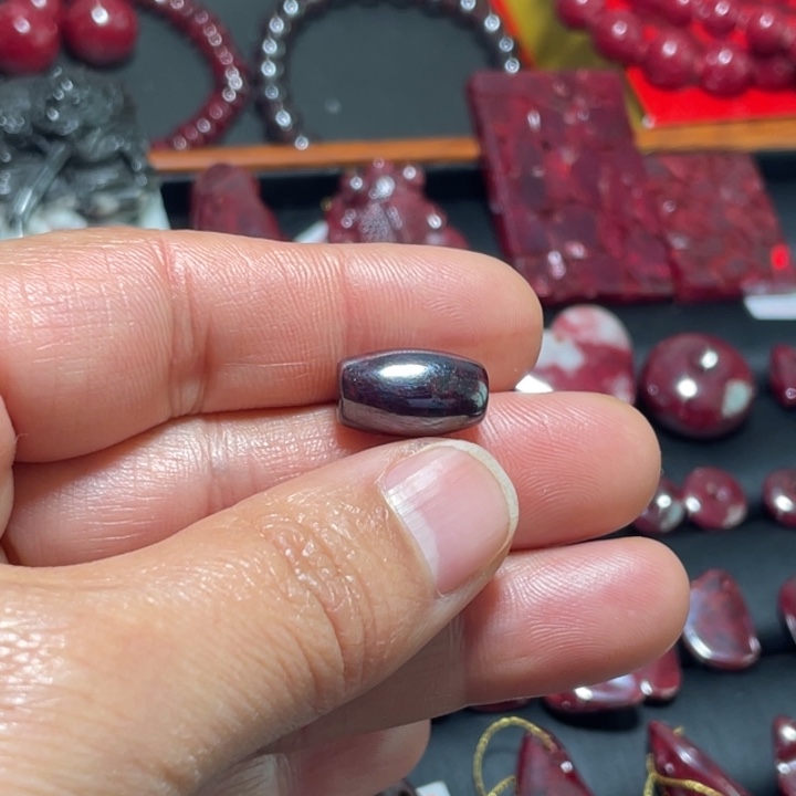 天然辰砂乌砂透光转运珠5.2克