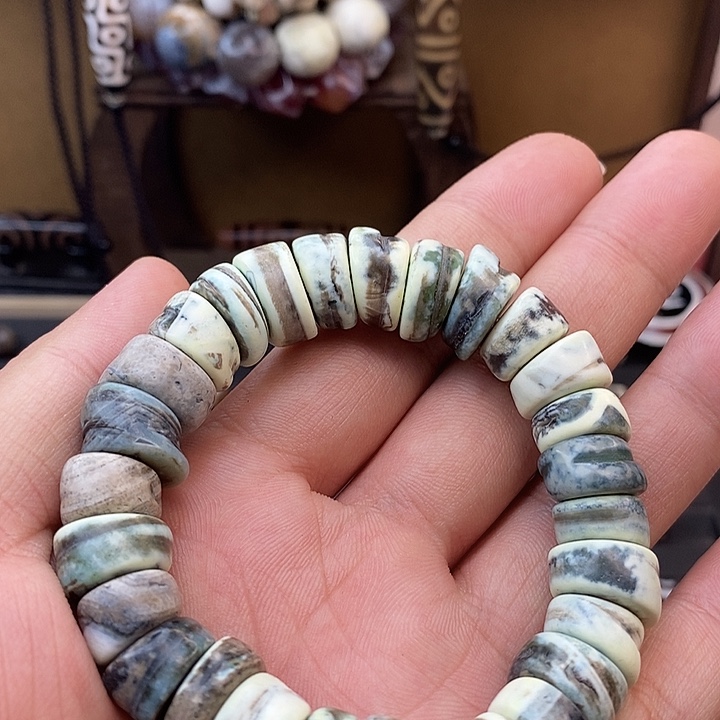 玛瑙/玉髓散珠青****志