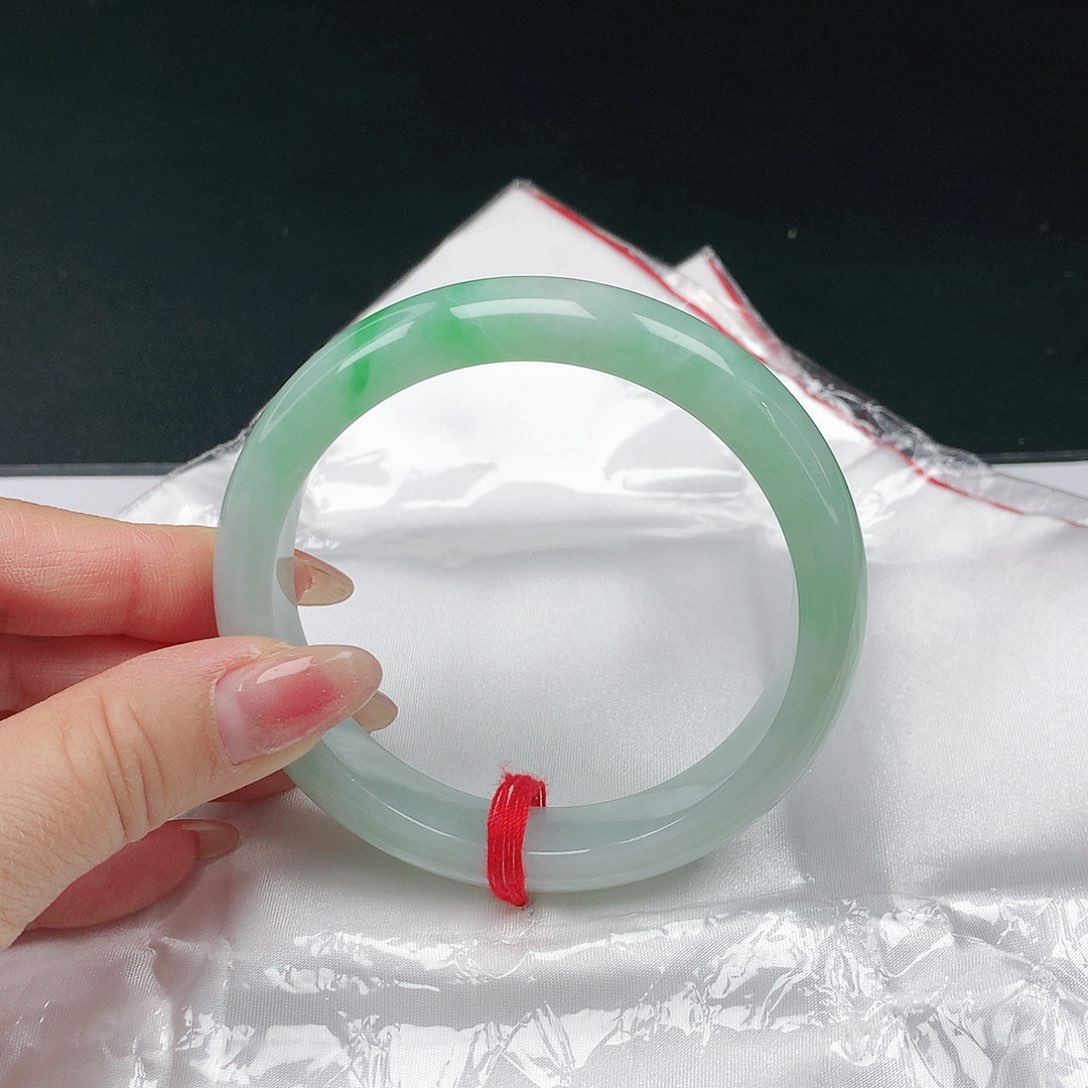 翡翠手镯未镶嵌翡翠116