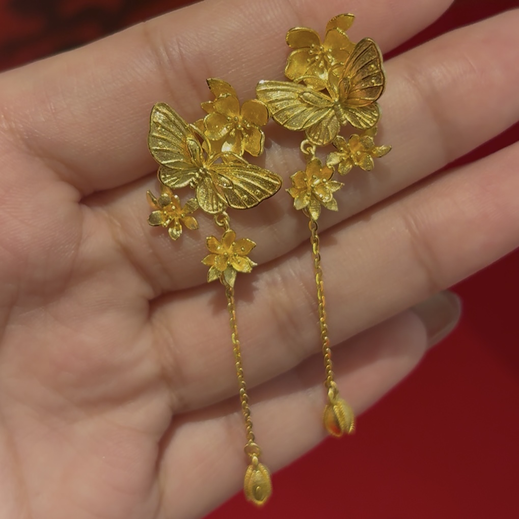 鳳喆古法錾刻工艺设计师款蝴蝶花卉国风日常耳钉(一对)足金999