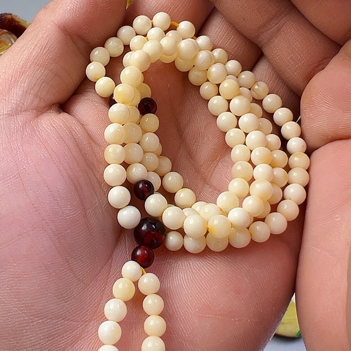 蜜蜡颈饰未镶嵌蜜蜡