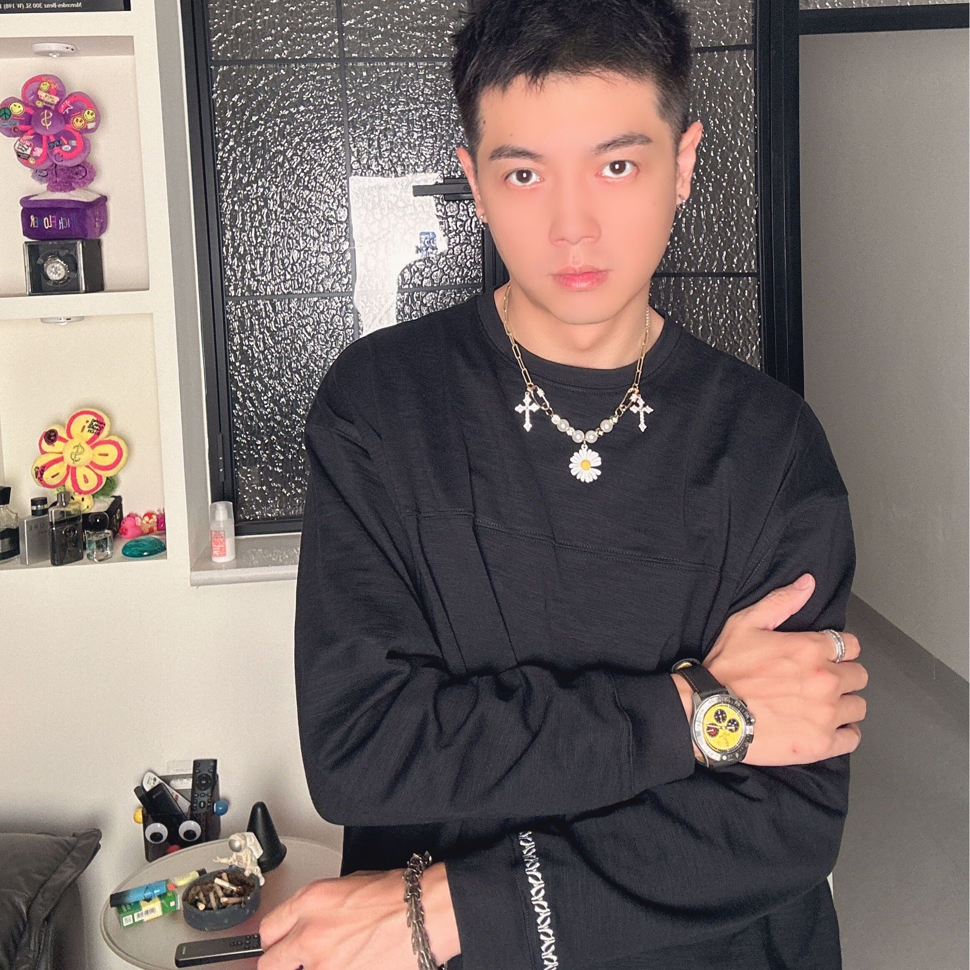 隆几 纯棉刺绣长袖卫衣