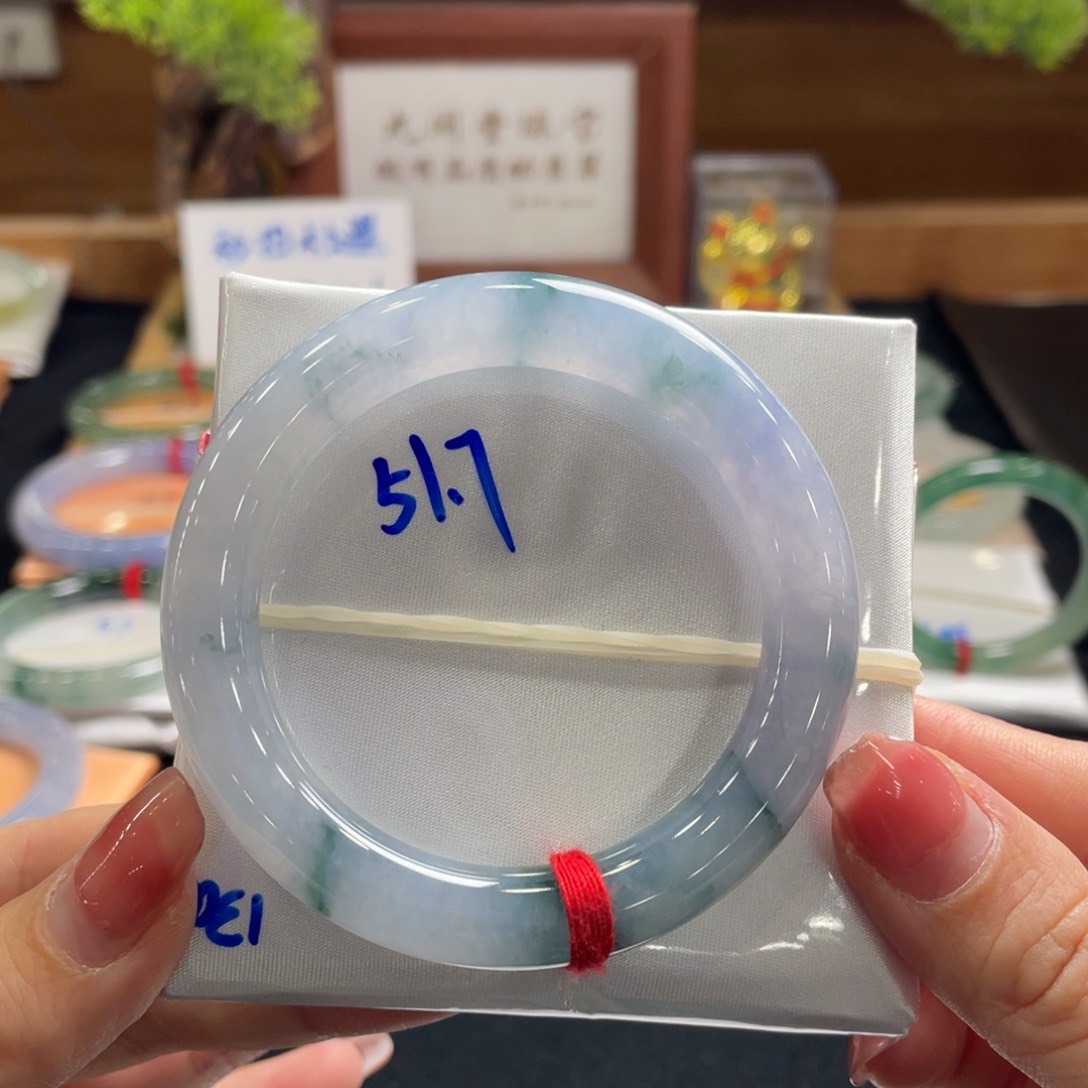 翡翠手镯未镶嵌51.7圆