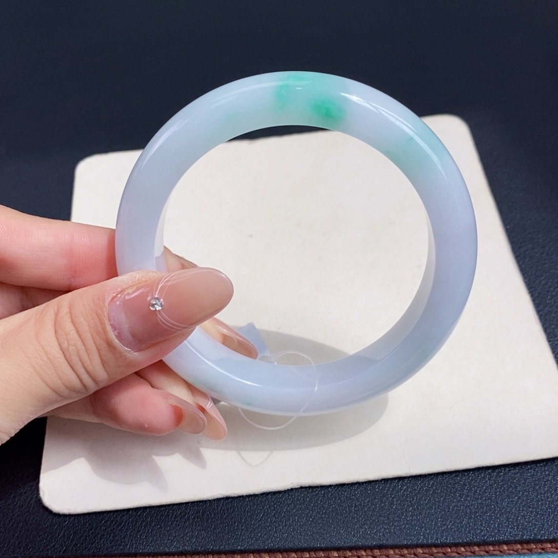 翡翠手镯未镶嵌55阳春白雪