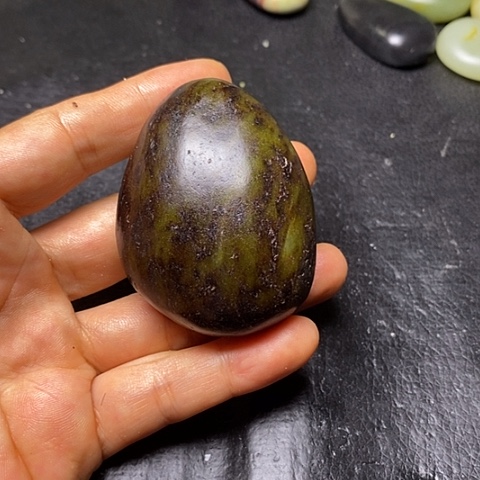 未镶嵌和田玉摆件