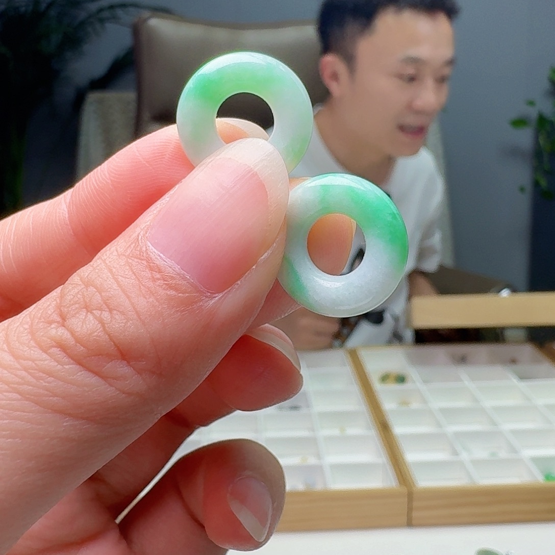 裸石翡翠天然翡翠