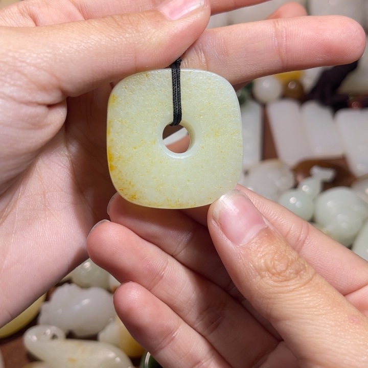 和田玉颈饰未镶嵌杜*润