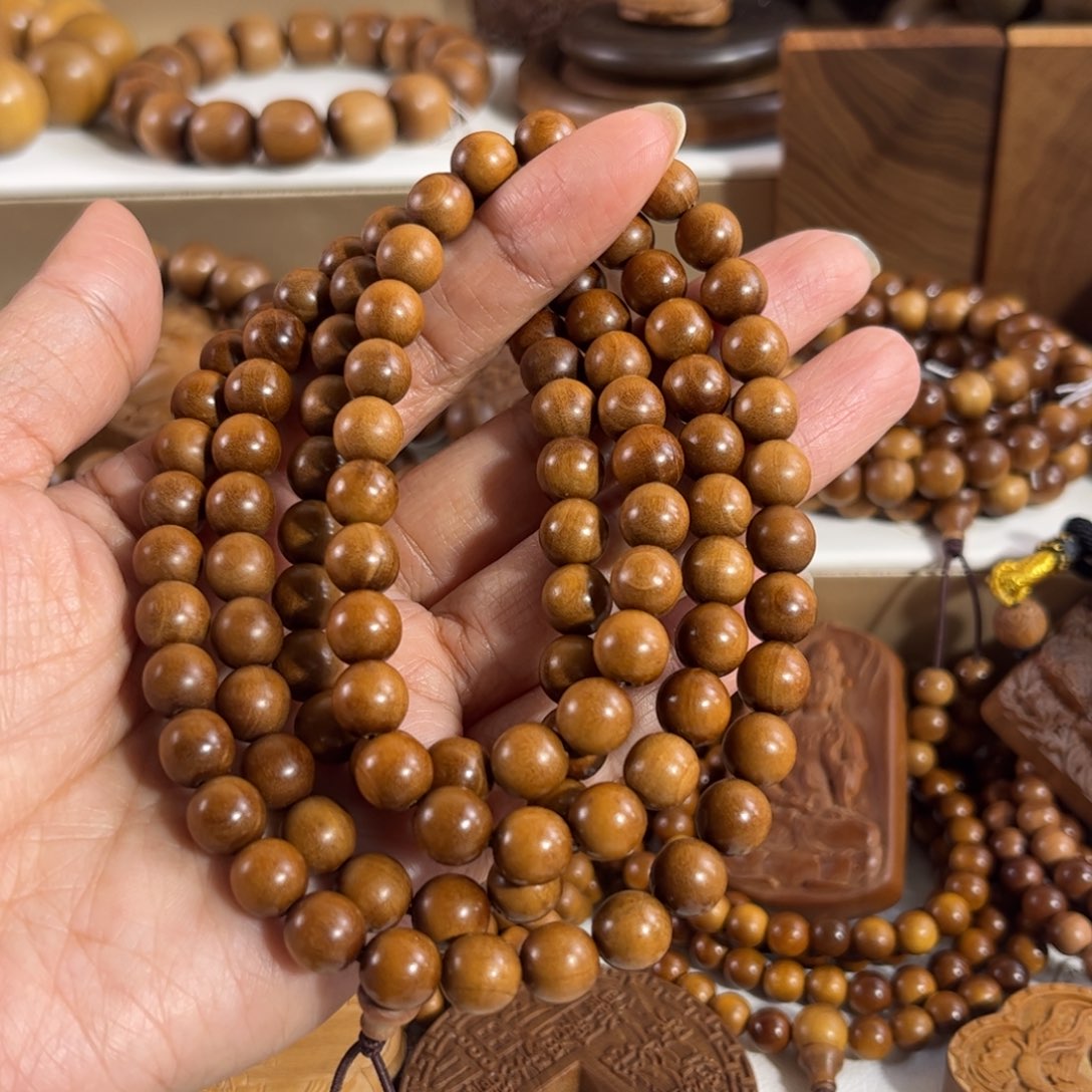 檀香木其他愣*老山檀香0.8顺纹福利108颗