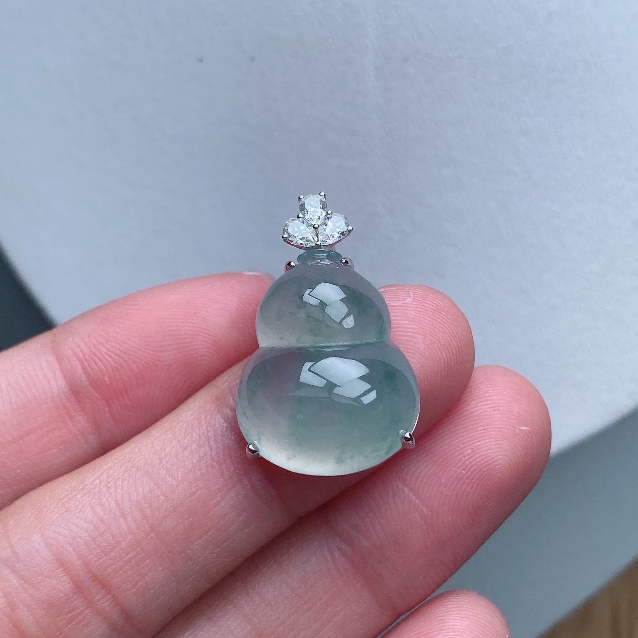 天然A货缅甸翡翠18K金镶嵌冰飘花大葫芦 尺寸：25.6*16*8.1mm