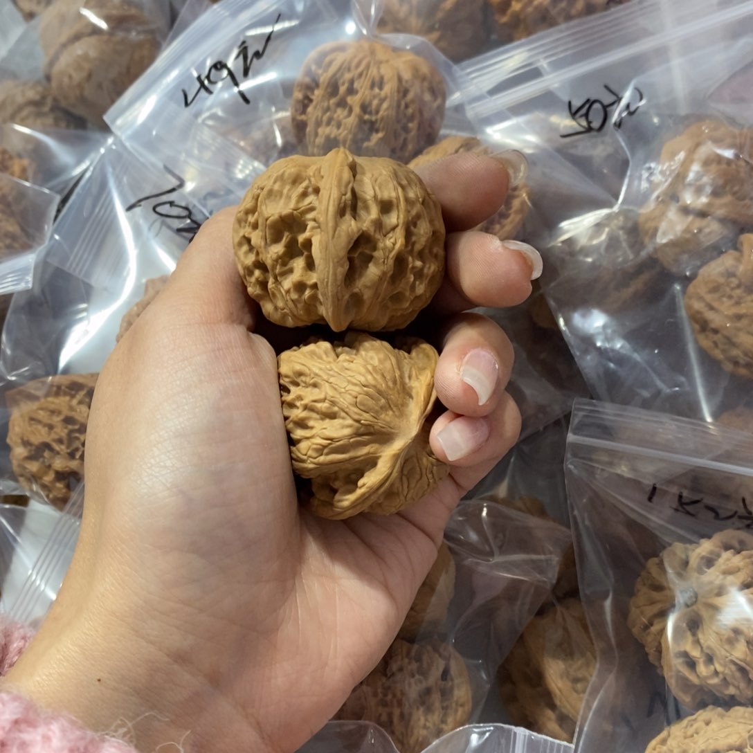 猴头核桃吊坠J****J野狼140