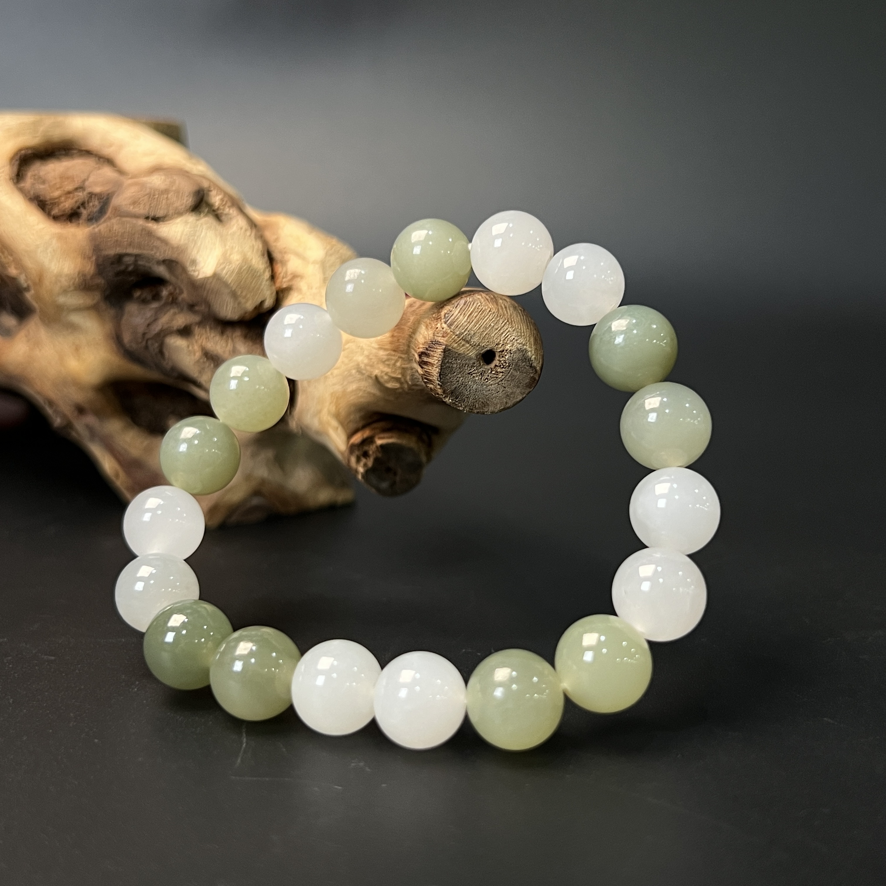 0905GC143和田玉手串