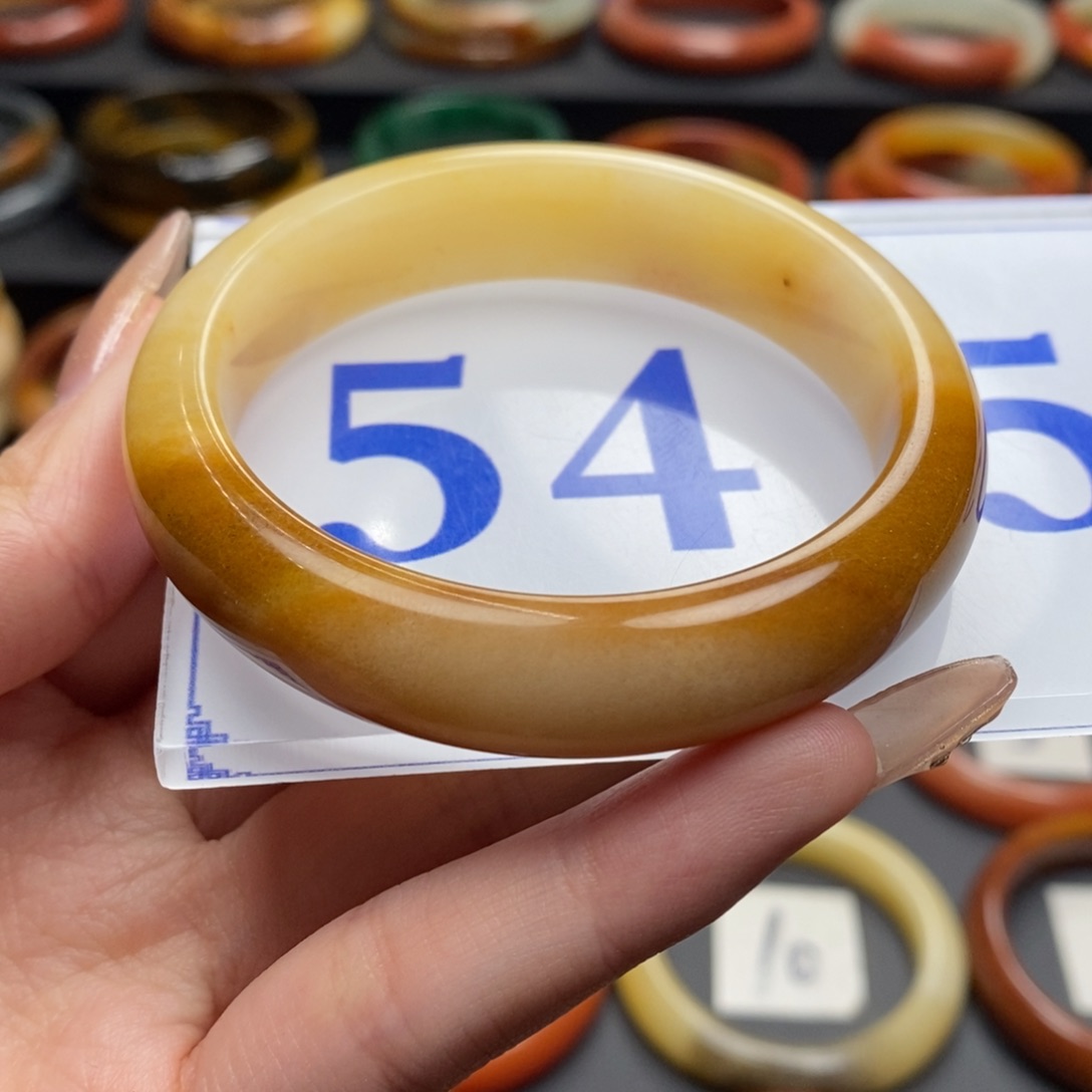 石英质玉（黄龙玉）手镯未镶嵌