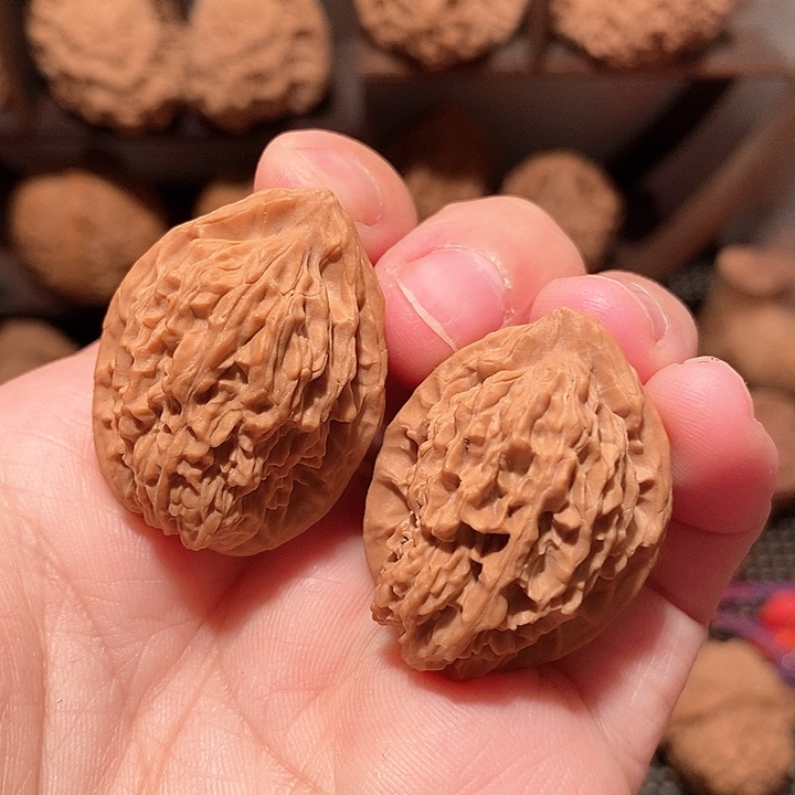 文玩核桃吊坠27尺野生小火苗