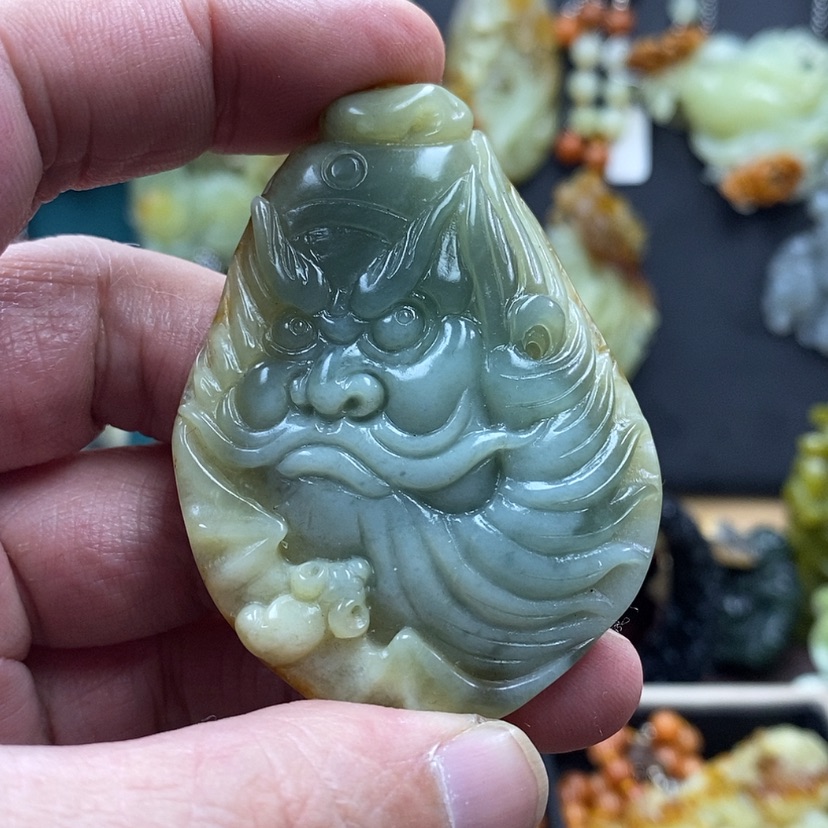 【闪购商品】蛇纹石玉吊坠未镶嵌