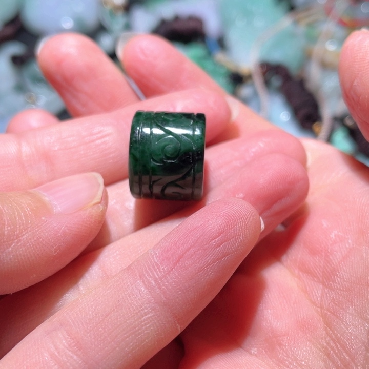 【闪购商品】翡翠颈饰未镶嵌天然翡翠