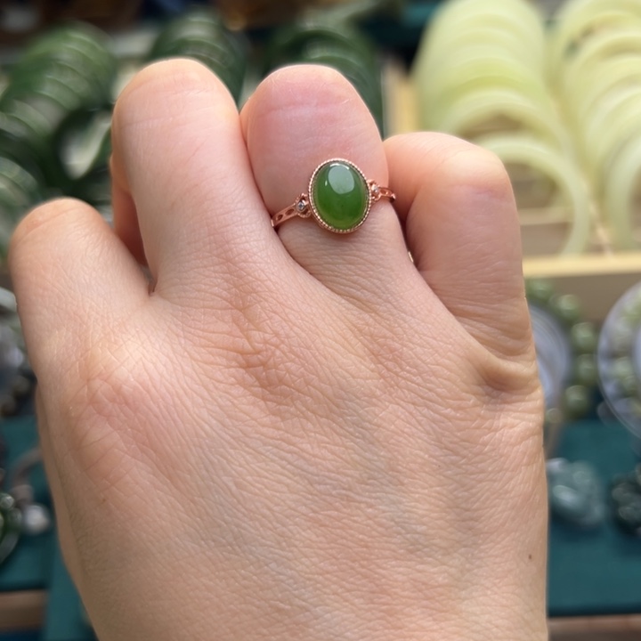 和田玉（碧玉）戒指未镶嵌竖