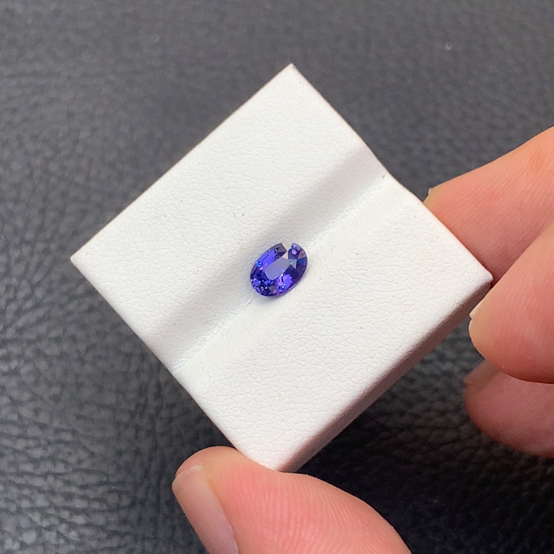 彩色蓝宝石裸石未镶嵌1.08薰衣草无烧