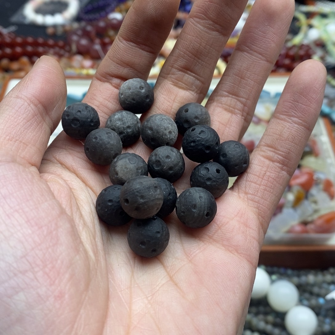 玛瑙/玉髓未镶嵌珠宝半成品一颗天然12mm磨沙银曜石星球