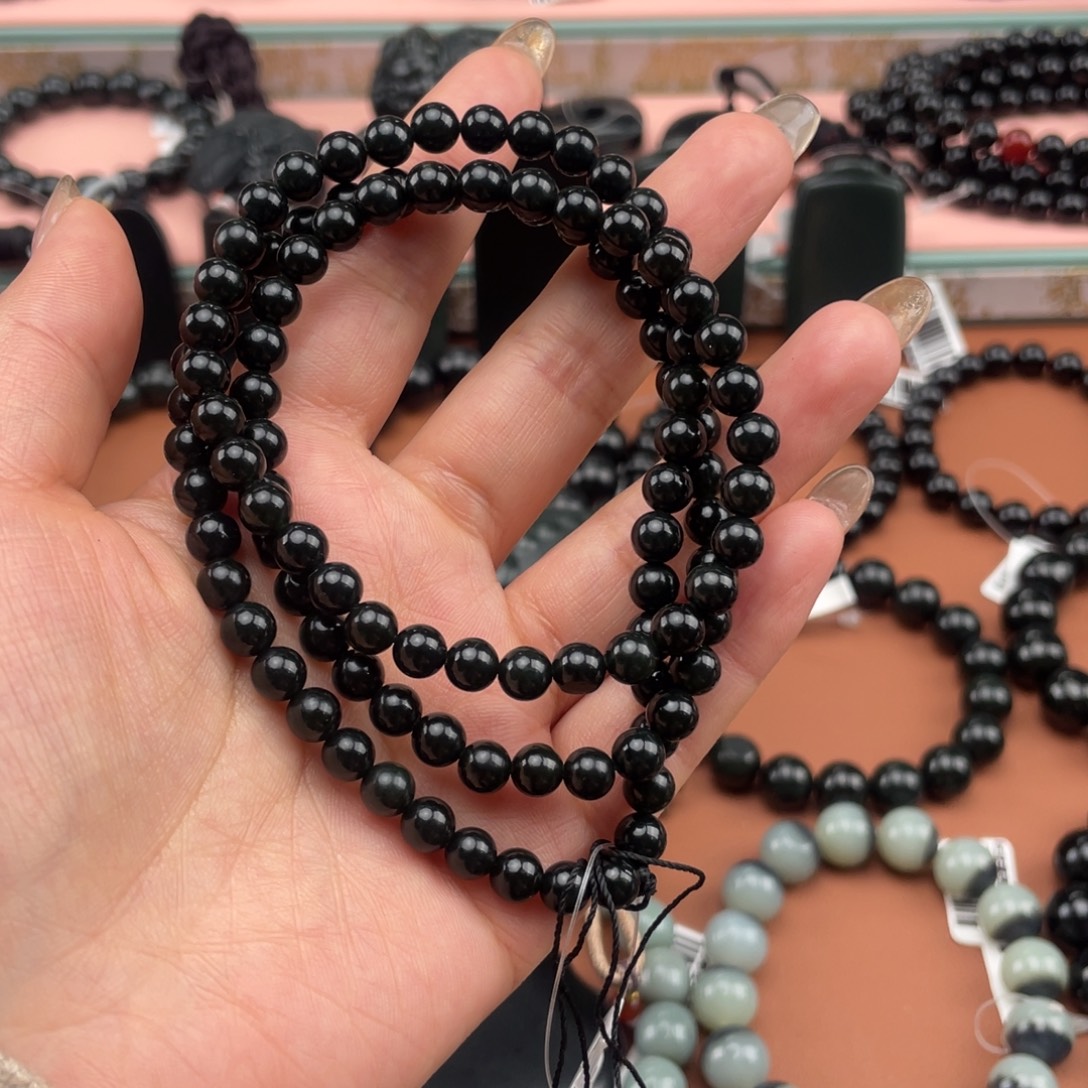 天***你和田玉未镶嵌手链