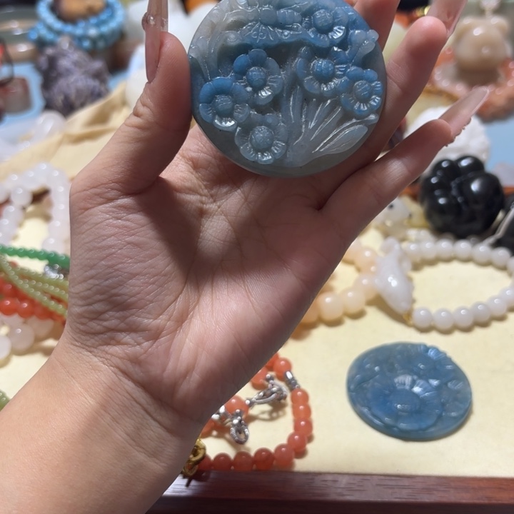 雪***儿石英岩玉合金手链