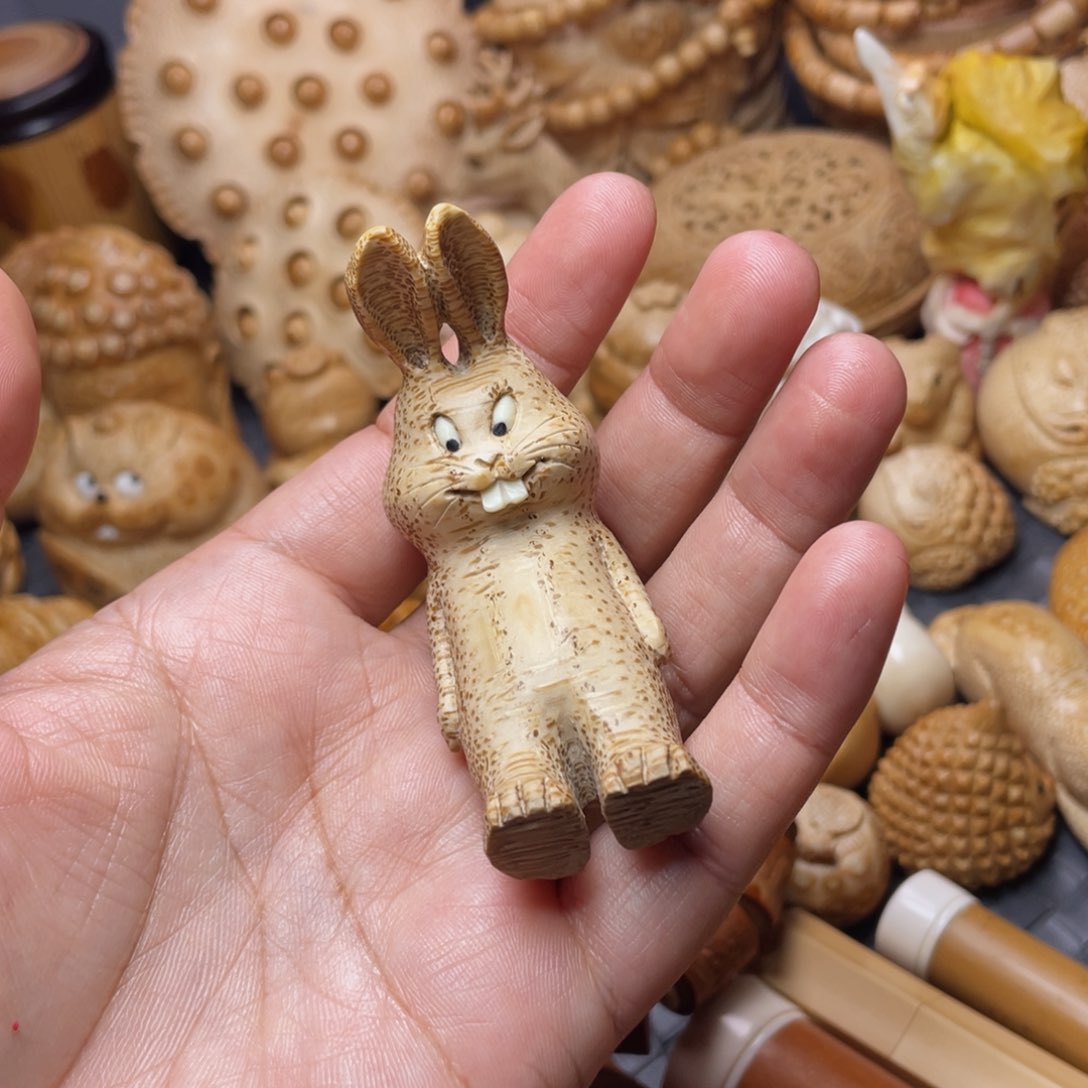 竹好玩的竹雕小兔子