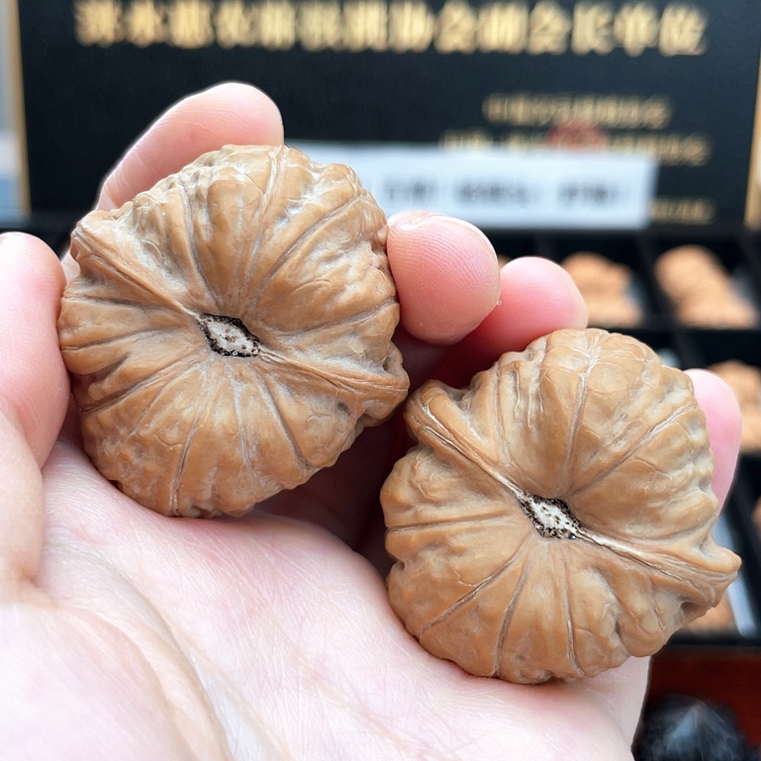 把件文玩核桃开口笑凹底南瓜墩全品3903