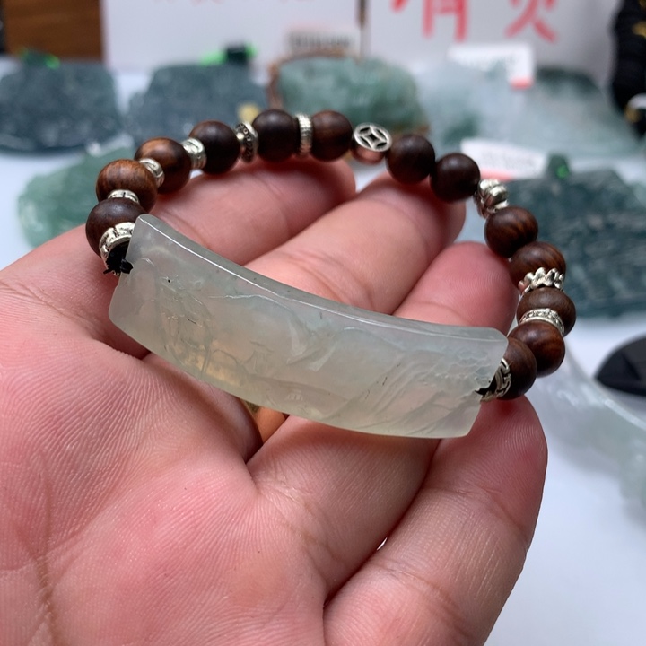 翡翠颈饰未镶嵌保真天然A货翡翠