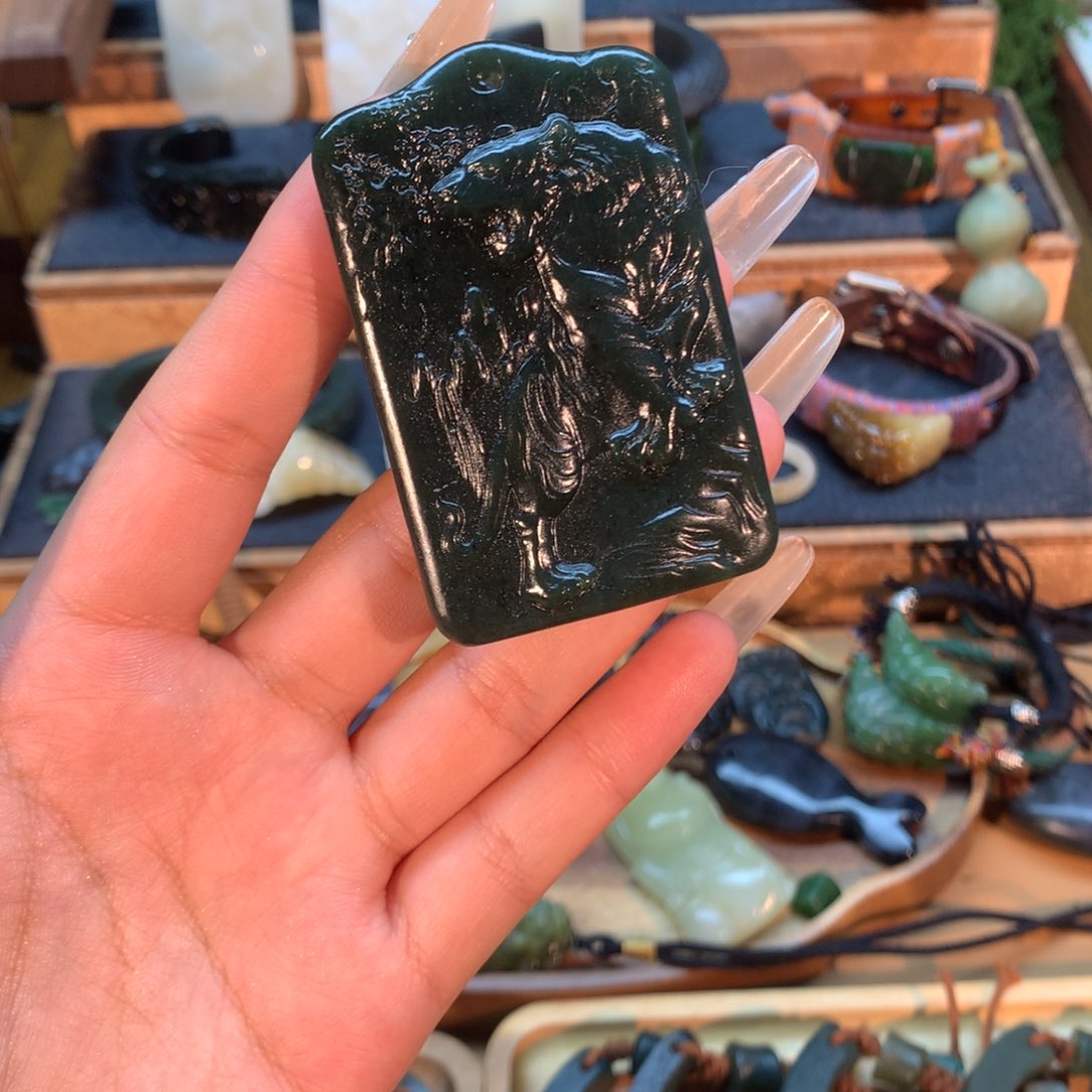 和田玉（糖玉）未镶嵌挂件