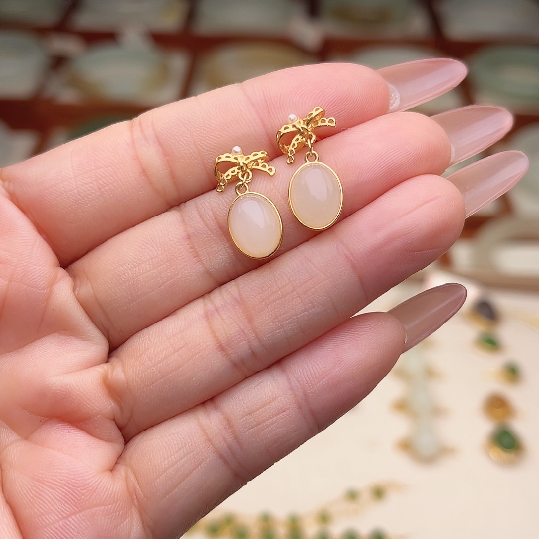 和田玉银S925镶嵌耳饰