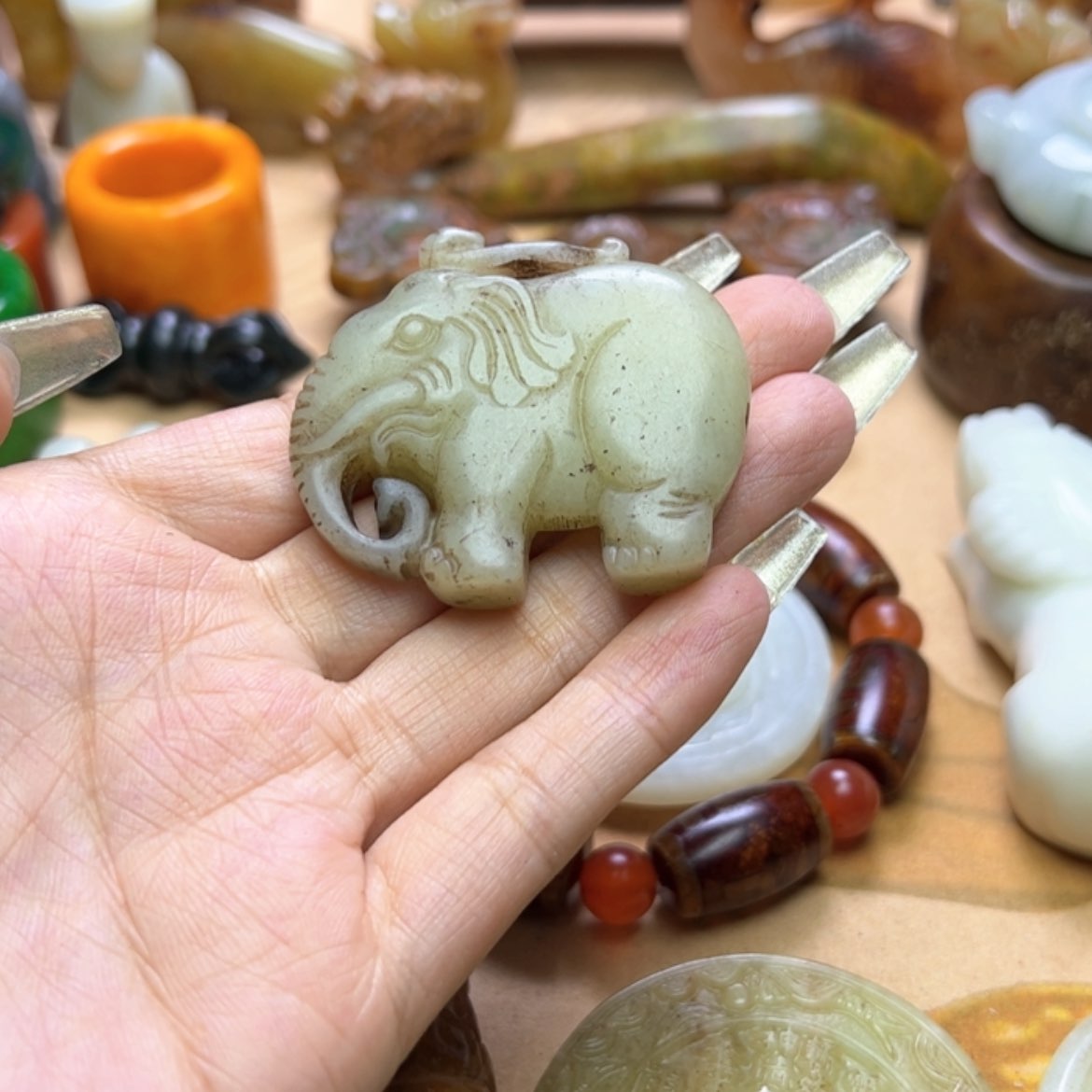 【闪购商品】蛇纹石玉颈饰未镶嵌