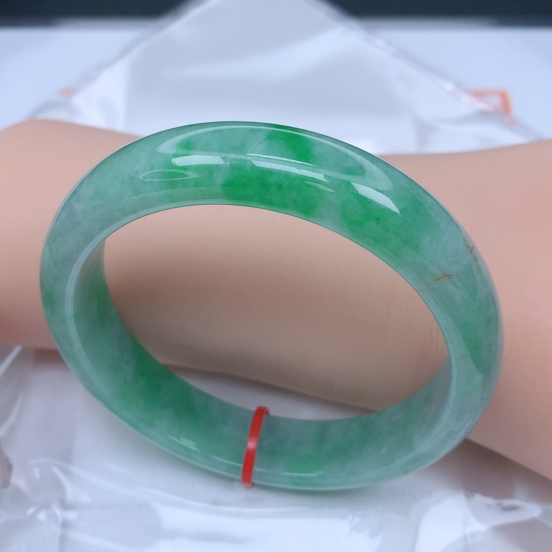 【闪购商品】未镶嵌手镯翡翠，58