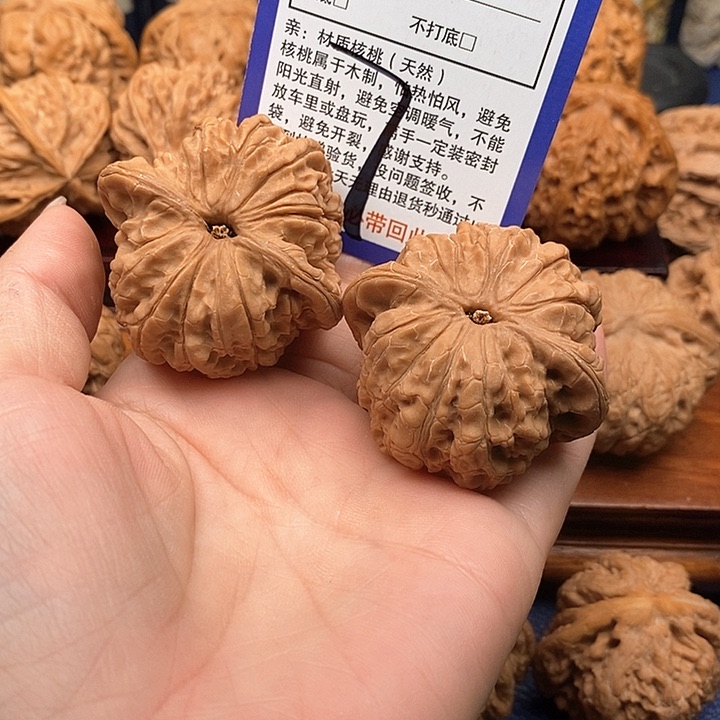 桃核吊坠光*血麒麟狮子头45