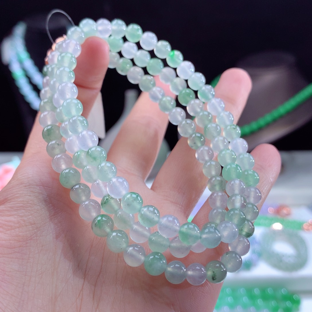 翡翠颈饰未镶嵌卡6mm