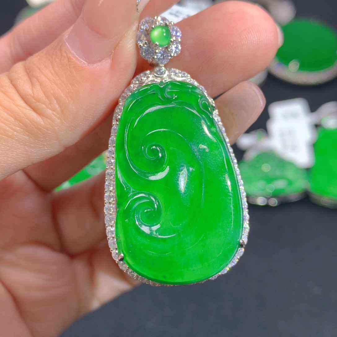 翡翠颈饰银S925镶嵌111111111