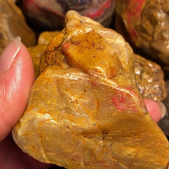 昌化石w***.浙江昌化鸡血石