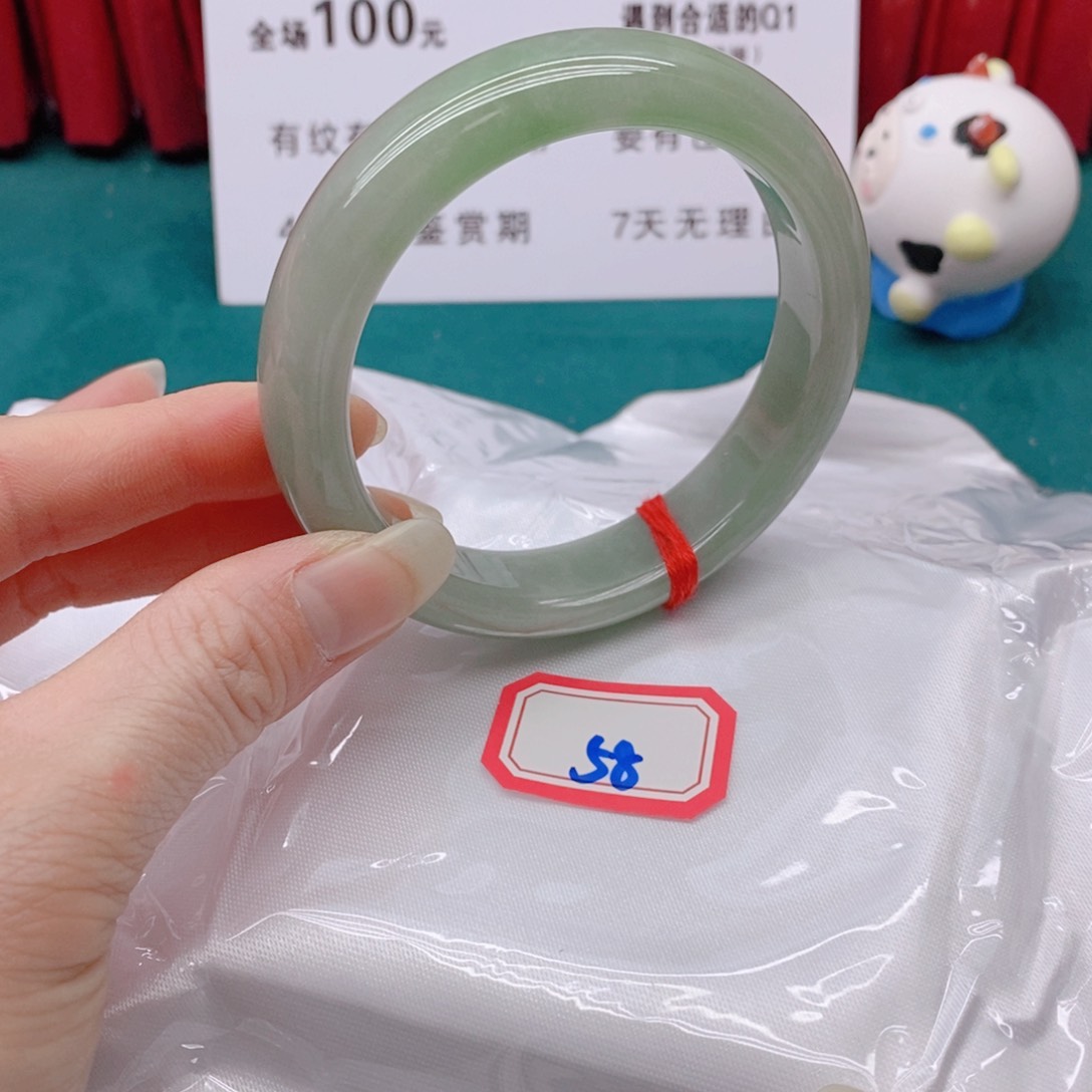 翡翠未镶嵌手镯潴*58888888
