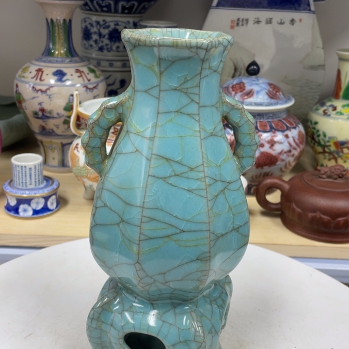 陶瓷官窑赏瓶一件