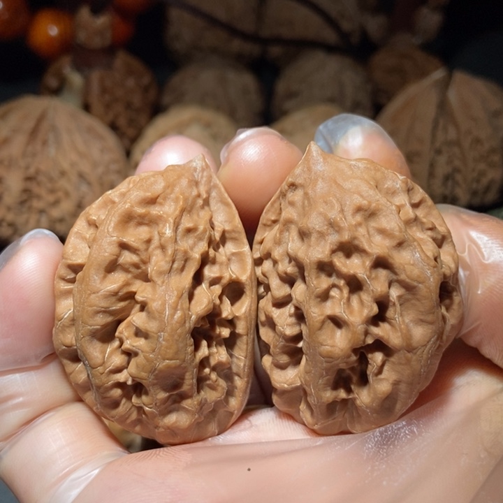 文玩核桃把件东北楸子小雪67