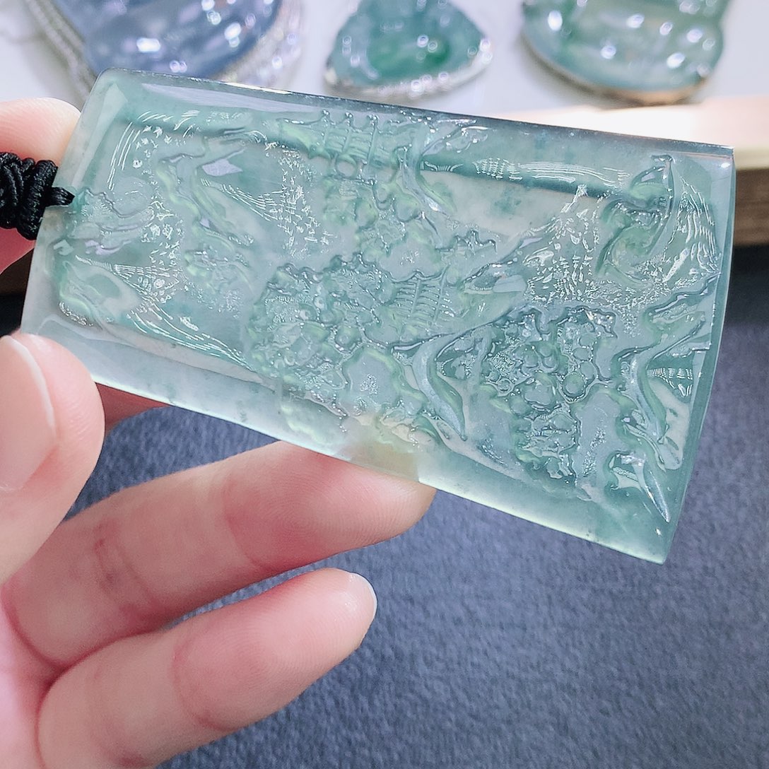 翡翠未镶嵌颈饰翡翠