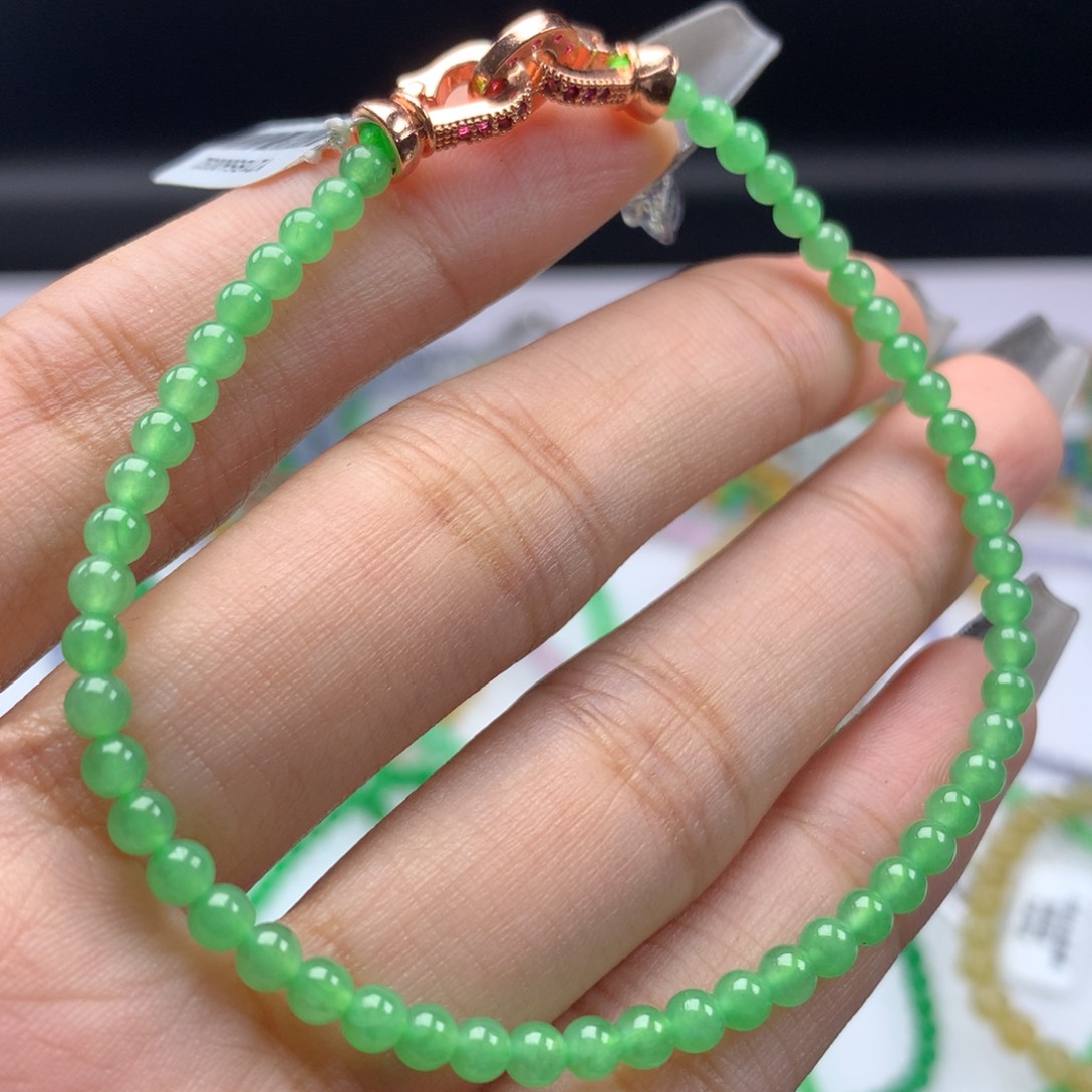 翡翠手链未镶嵌卡