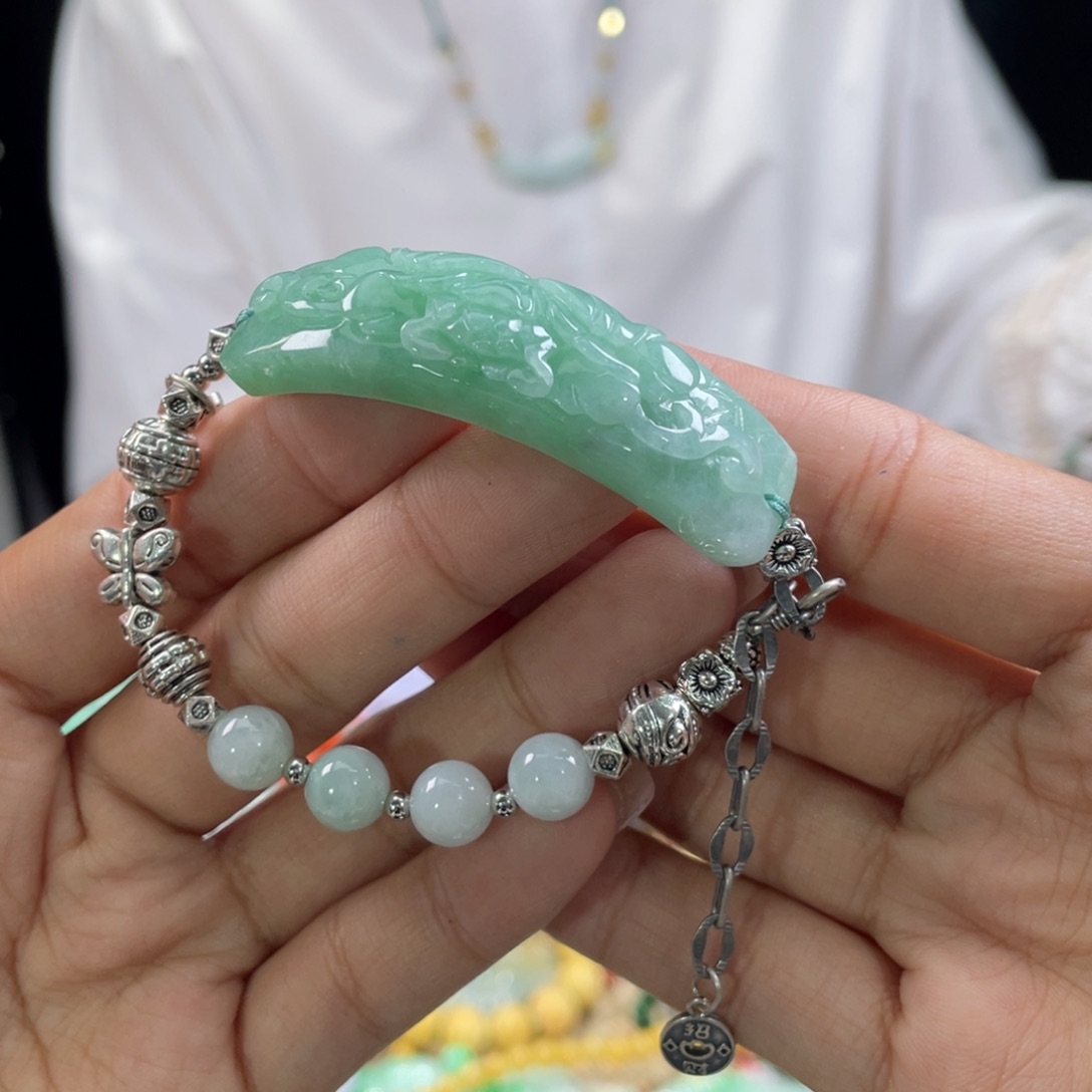 翡翠手链未镶嵌代编织