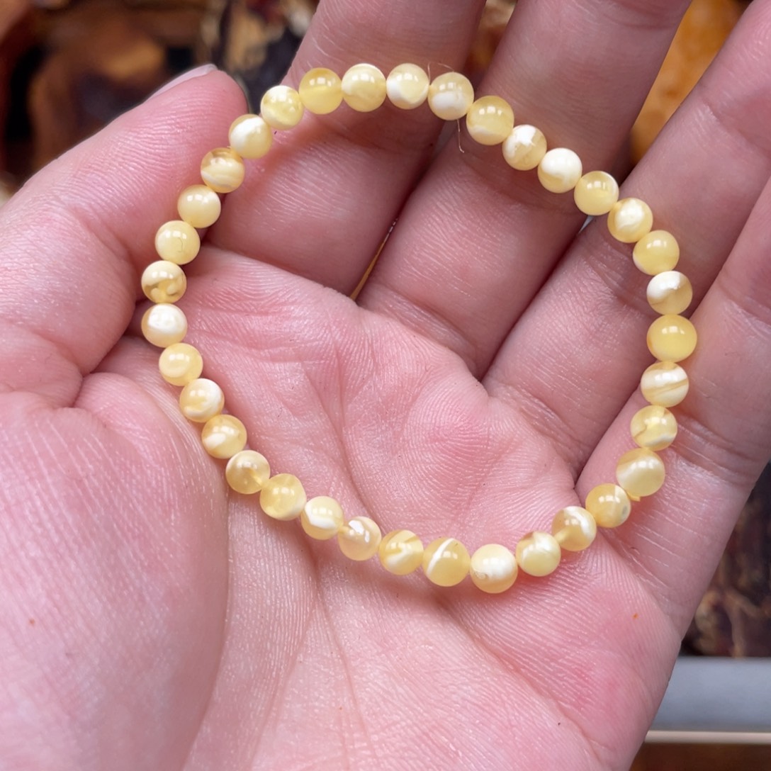 未镶嵌蜜蜡珠宝奇石