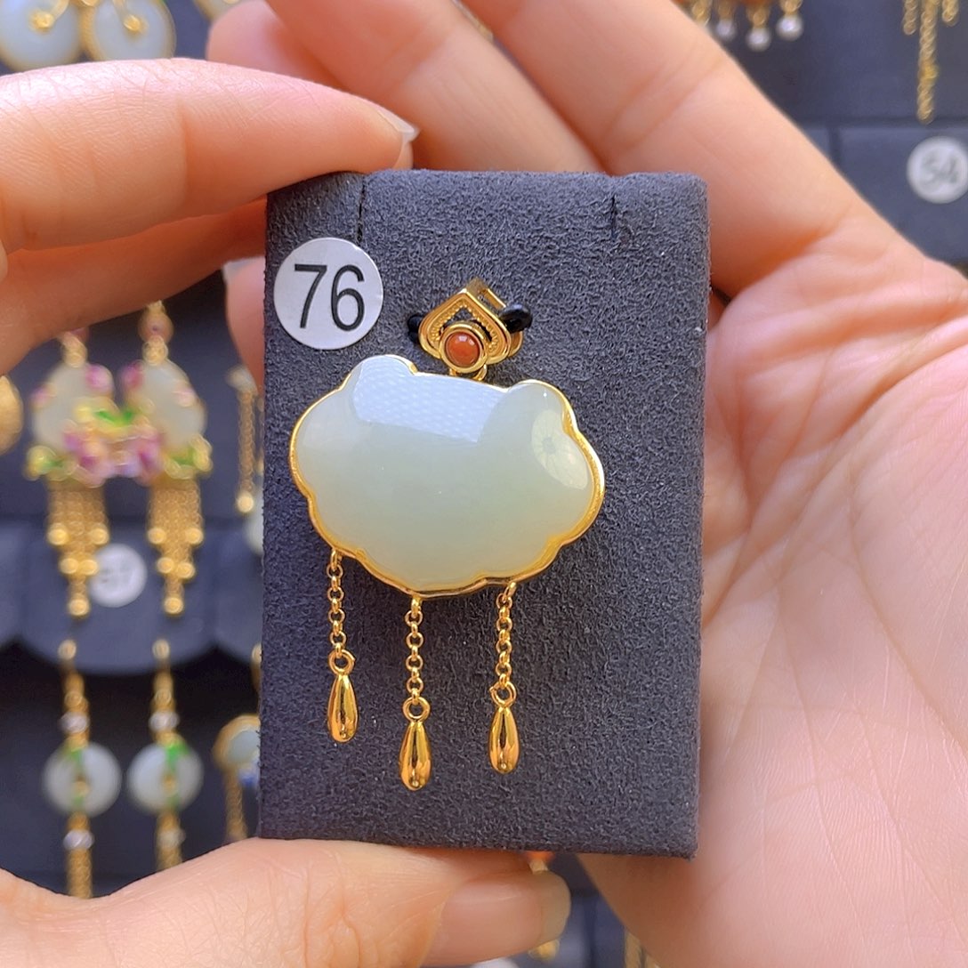 和田玉颈饰银S925镀金镶嵌